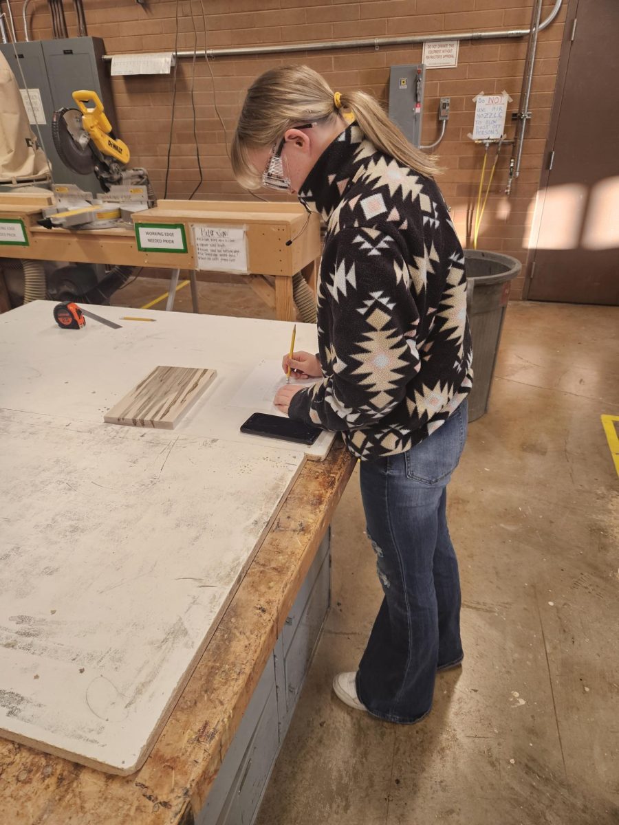 Arlie Jensen woodworking, 12/14, Grantsville woodshop 