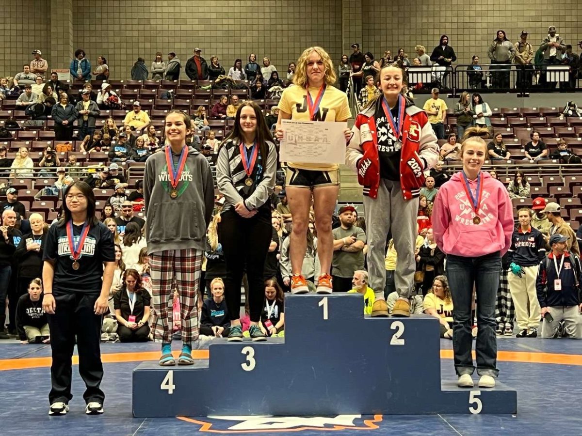 Girls state wrestling on 2/16 and 2/17. Nikki Dong and Regean Pitt placing. 