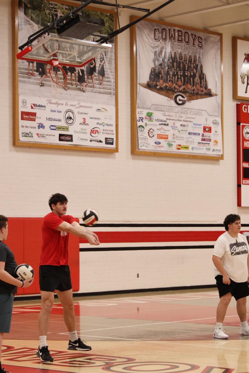 3/6/24 Boys Volleyball practice at GHS. Damien Nelson 